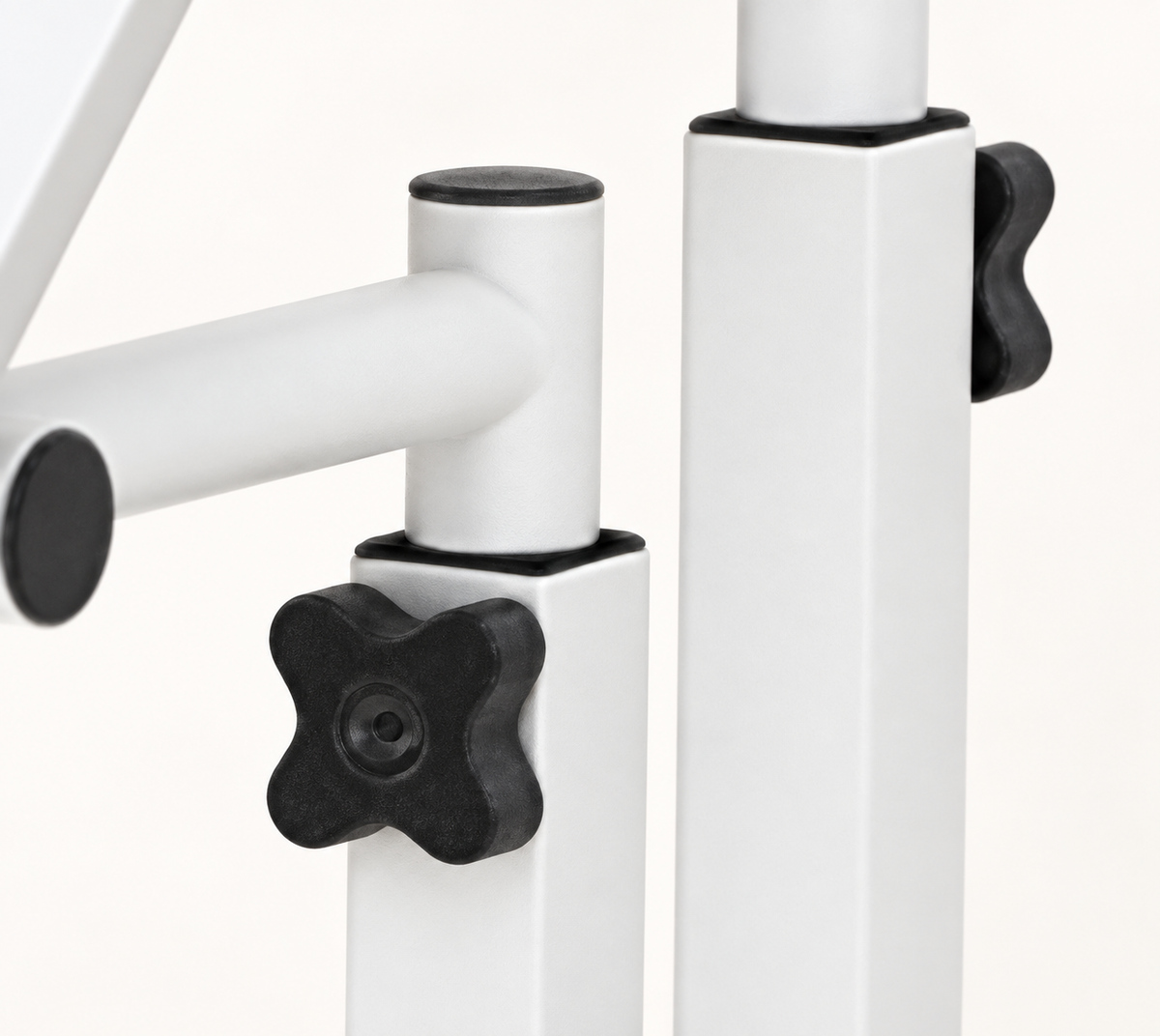 Majorelle Noma Duo Mobile Laptop Table — 60 × 30 cm — construction detail